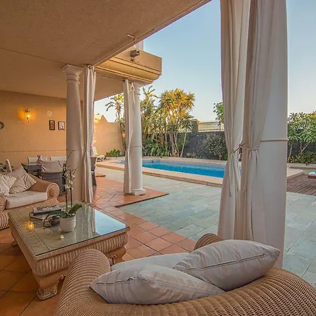 La Concha Hotel